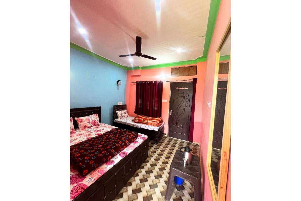 Prince Homestay & Restaurant Rudraprayāg Exterior foto